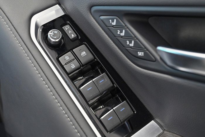 2023 Toyota Landcruiser Sahara ZX FJA300R 4X4 Dual Range Crystal Pearl