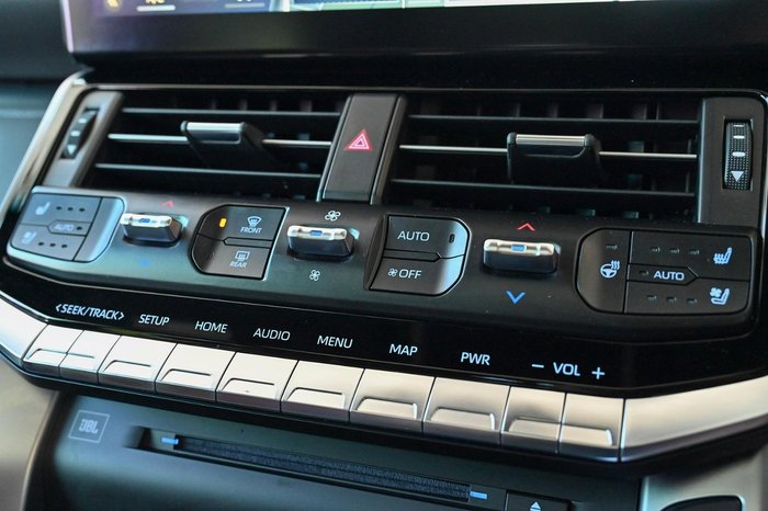 2023 Toyota Landcruiser Sahara ZX FJA300R 4X4 Dual Range Crystal Pearl