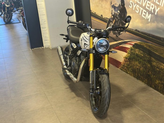 2026 Triumph Speed 400 Speed Four White