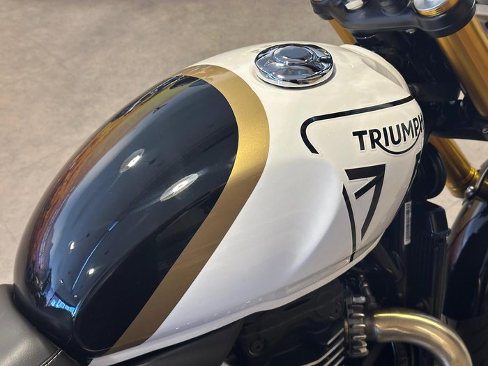 2025 Triumph Speed 400 Speed Four White