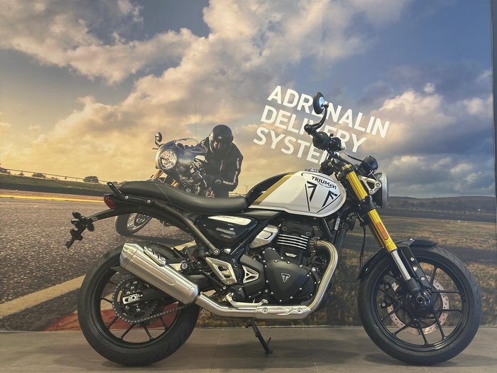 2025 Triumph Speed 400 Speed Four White