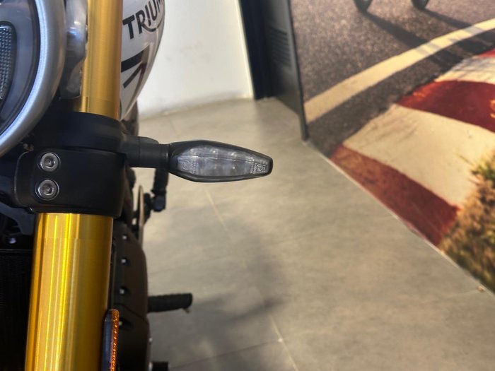 2026 Triumph Speed 400 Speed Four White