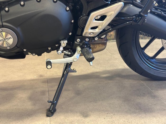 2025 Triumph Speed 400 Speed Four White