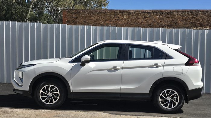 2023 Mitsubishi Eclipse Cross ES