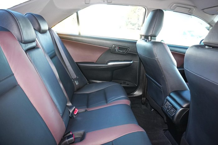 2015 Toyota Camry Atara SX