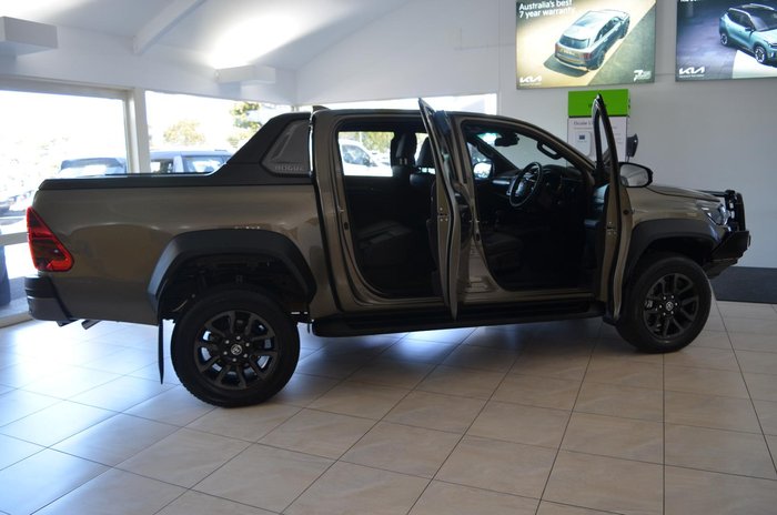 2023 Toyota Hilux Rogue