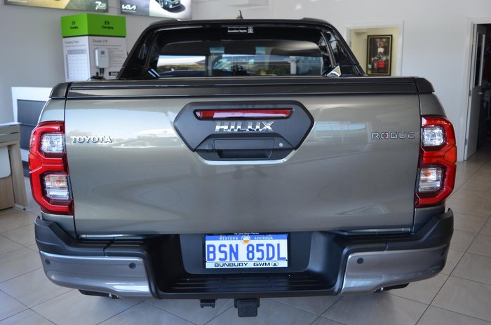 2023 Toyota Hilux Rogue