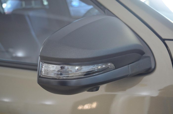 2023 Toyota Hilux Rogue