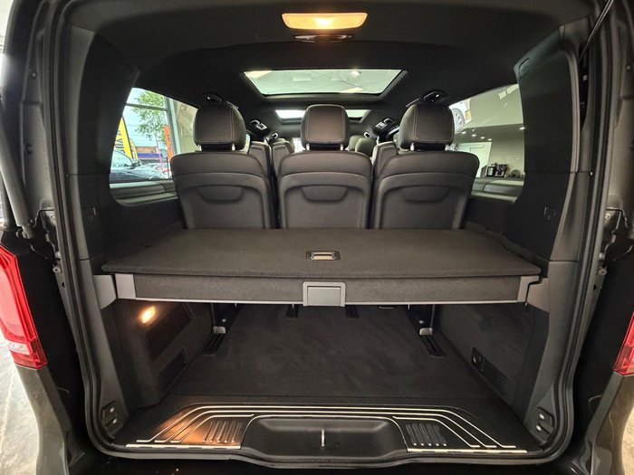 2022 Mercedes-Benz V-Class V300 d AMG Avantgarde