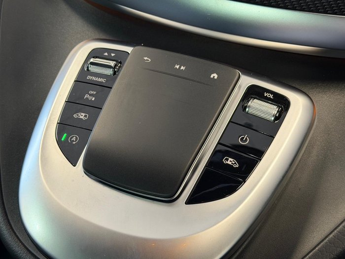 2022 Mercedes-Benz V-Class V300 d AMG Avantgarde