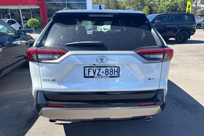 2025 Toyota RAV4 XSE