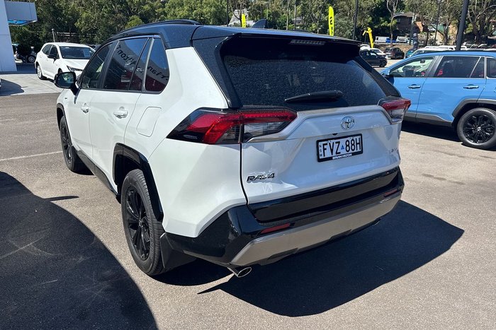2025 Toyota RAV4 XSE