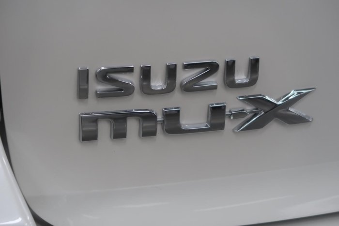 2020 Isuzu MU-X LS-T