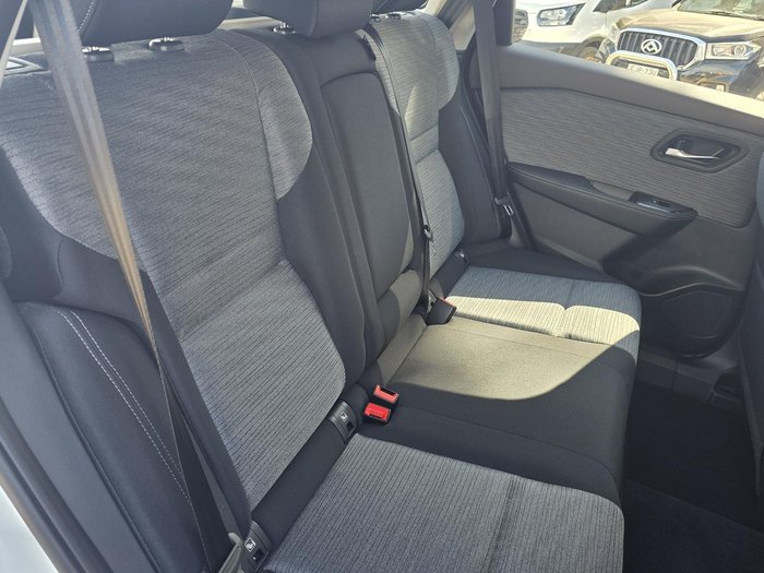 2024 Nissan X-TRAIL ST