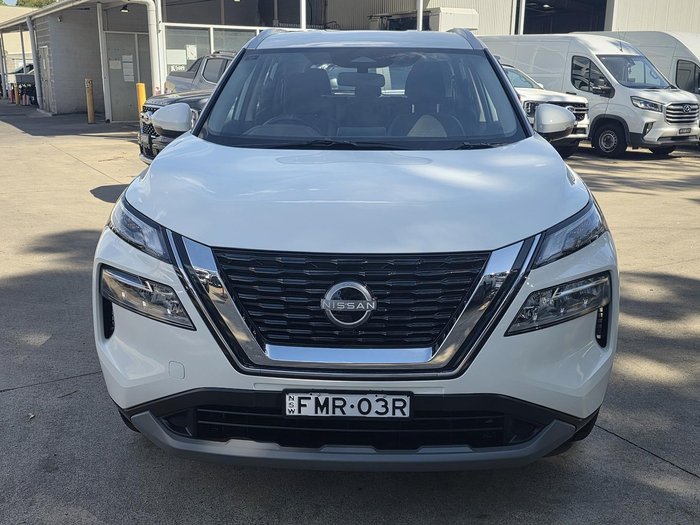 2024 Nissan X-TRAIL ST