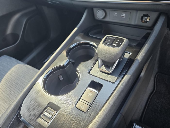 2024 Nissan X-TRAIL ST