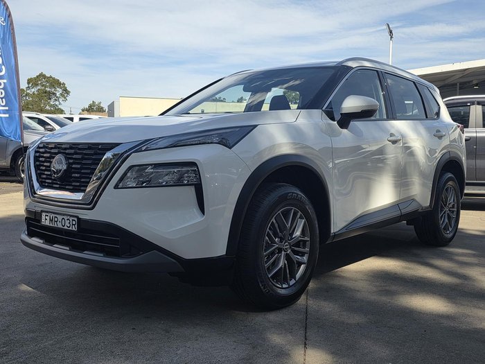 2024 Nissan X-TRAIL ST