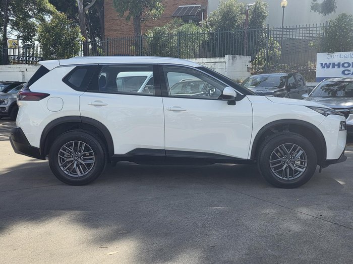 2024 Nissan X-TRAIL ST