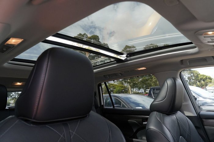 2023 Toyota Kluger Grande