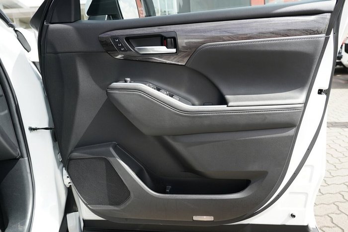 2023 Toyota Kluger Grande