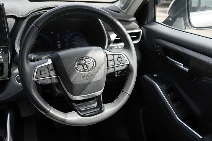 2023 Toyota Kluger Grande