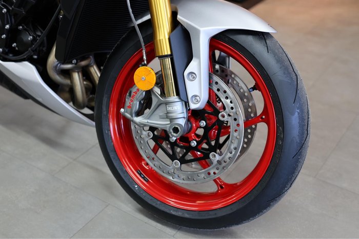 2025 Triumph Street Triple 765 RX Street Triple Silver