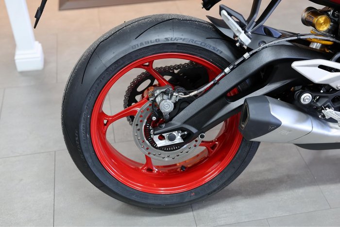 2025 Triumph Street Triple 765 RX Street Triple Silver