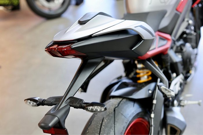 2025 Triumph Street Triple 765 RX Street Triple Silver