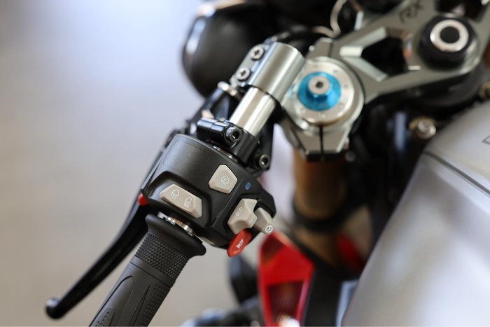 2025 Triumph Street Triple 765 RX Street Triple Silver