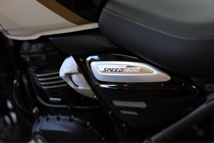 2025 Triumph Speed 400 Speed Four White
