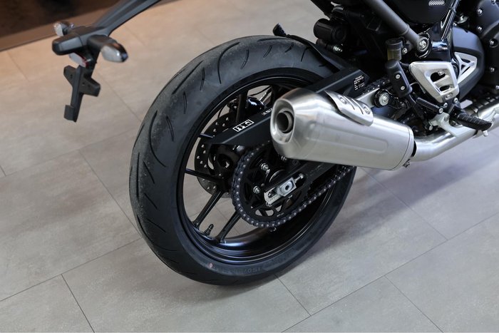 2025 Triumph Speed 400 Speed Four White