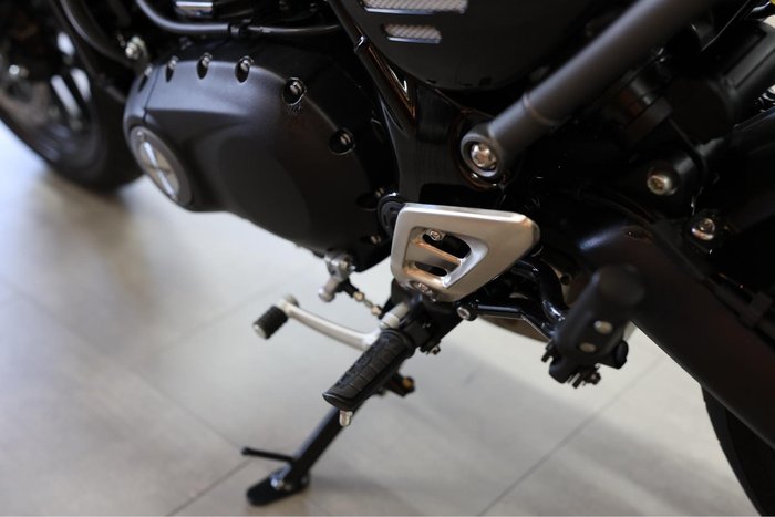 2025 Triumph Speed 400 Speed Four White