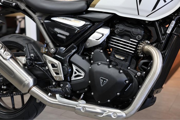 2025 Triumph Speed 400 Speed Four White