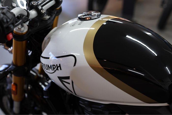 2025 Triumph Speed 400 Speed Four White