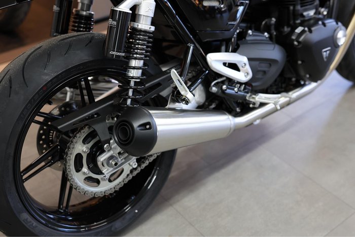 2025 Triumph Speed Twin 1200 Speed Twin Black