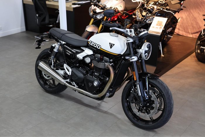 2025 Triumph Speed Twin 1200 Speed Twin Black