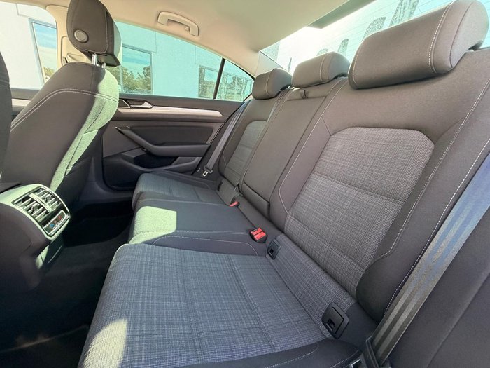 2022 Volkswagen Passat 140TSI Business