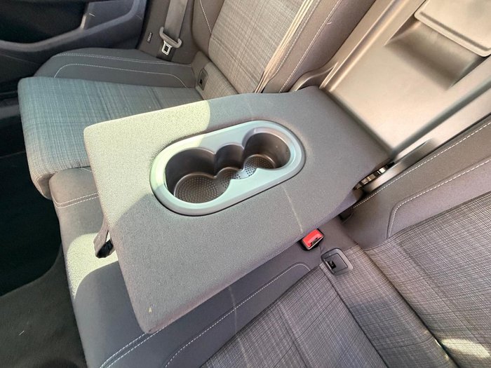 2022 Volkswagen Passat 140TSI Business