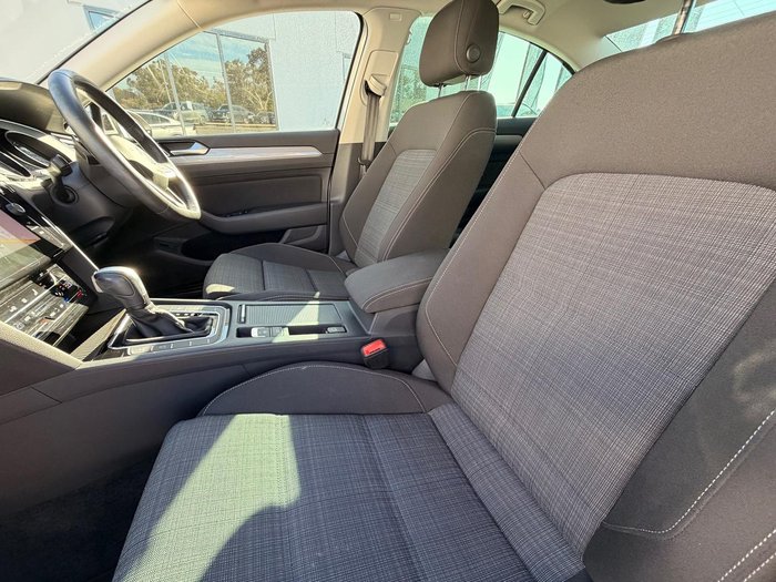 2022 Volkswagen Passat 140TSI Business