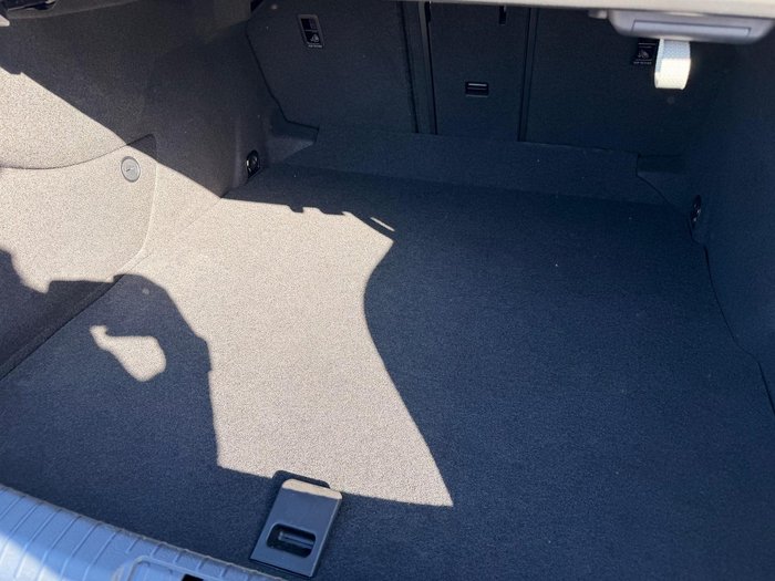 2022 Volkswagen Passat 140TSI Business