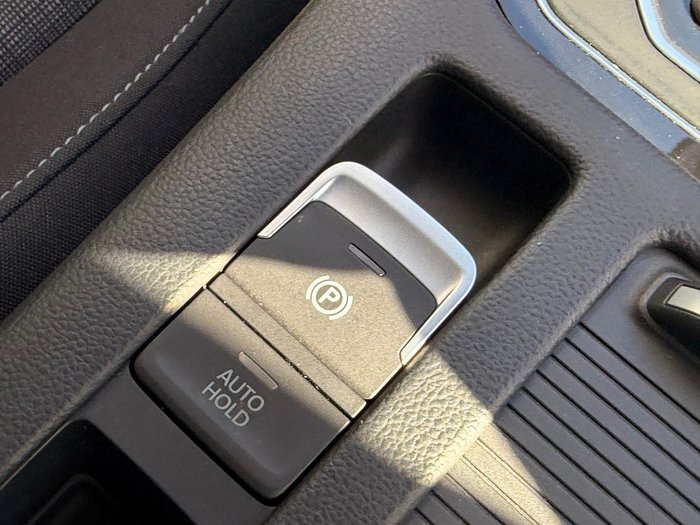 2022 Volkswagen Passat 140TSI Business