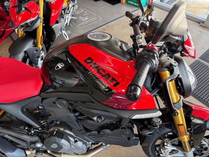2025 Ducati Monster SP Monster Black
