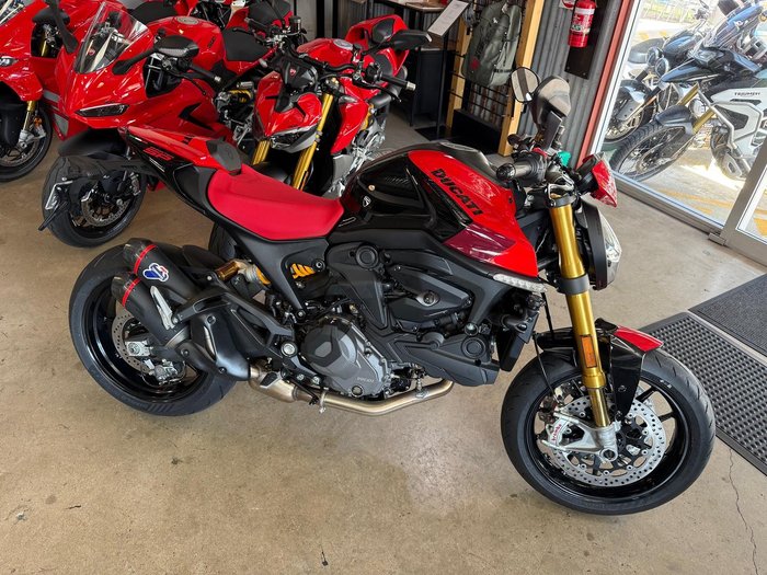 2025 Ducati Monster SP Monster Black