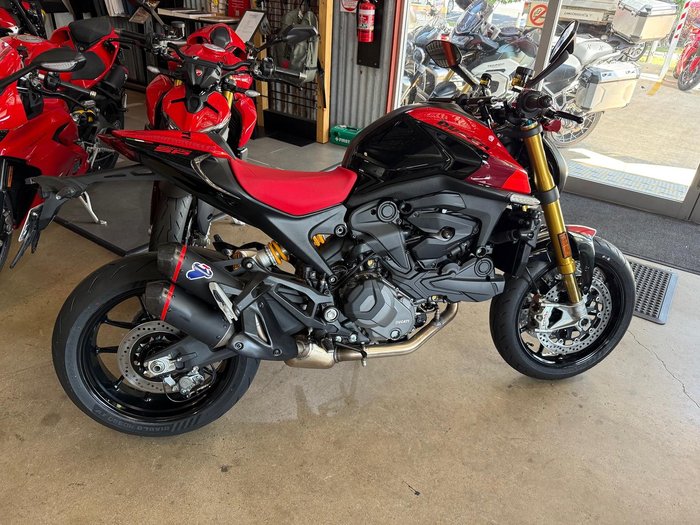 2025 Ducati Monster SP Monster Black