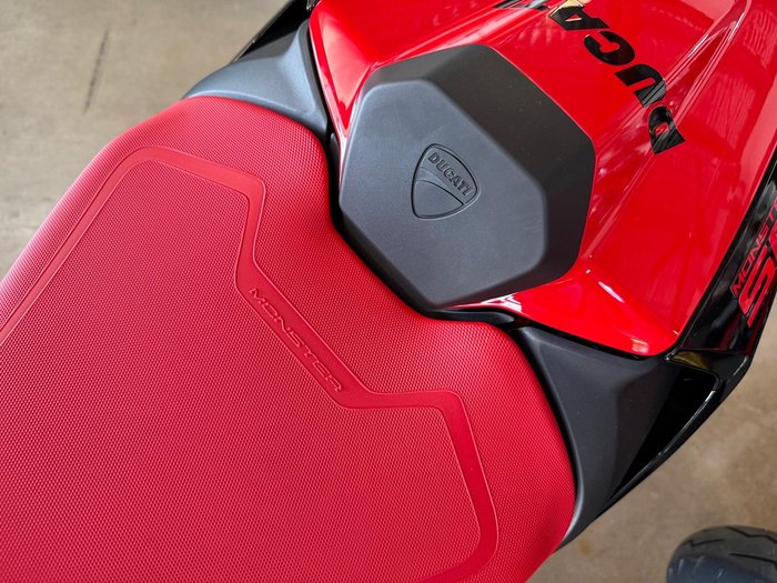 2025 Ducati Monster SP Monster Black