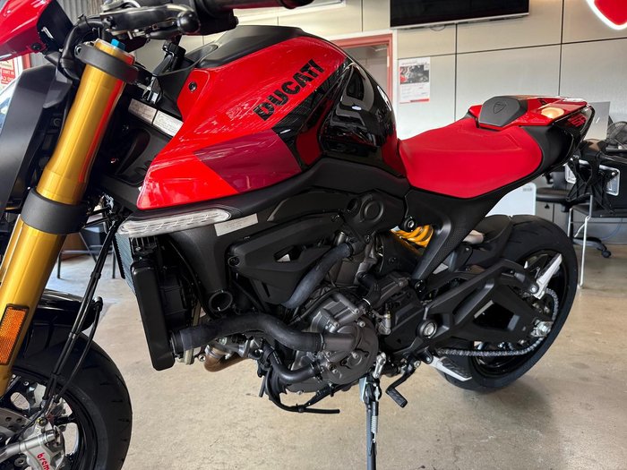 2025 Ducati Monster SP Monster Black