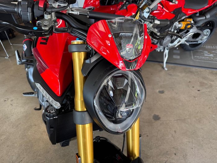 2025 Ducati Monster SP Monster Black