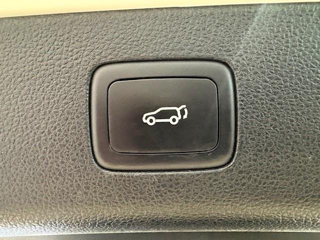 2021 MG HS Essence X SAS23 MY21 AWD White