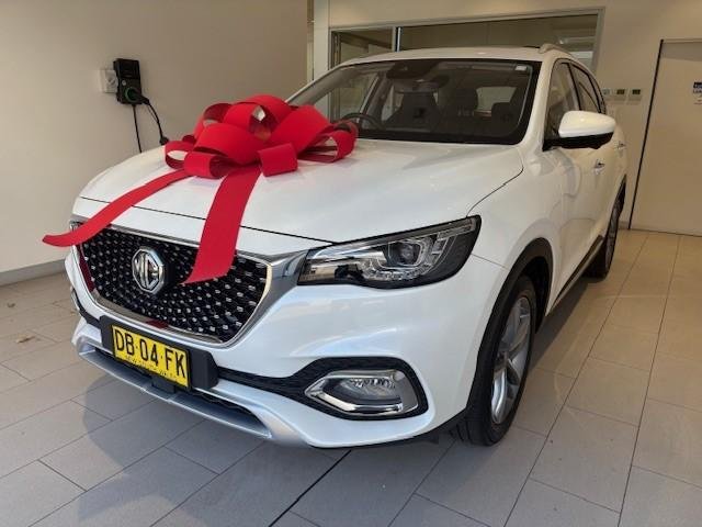 2021 MG HS Essence X SAS23 MY21 AWD White