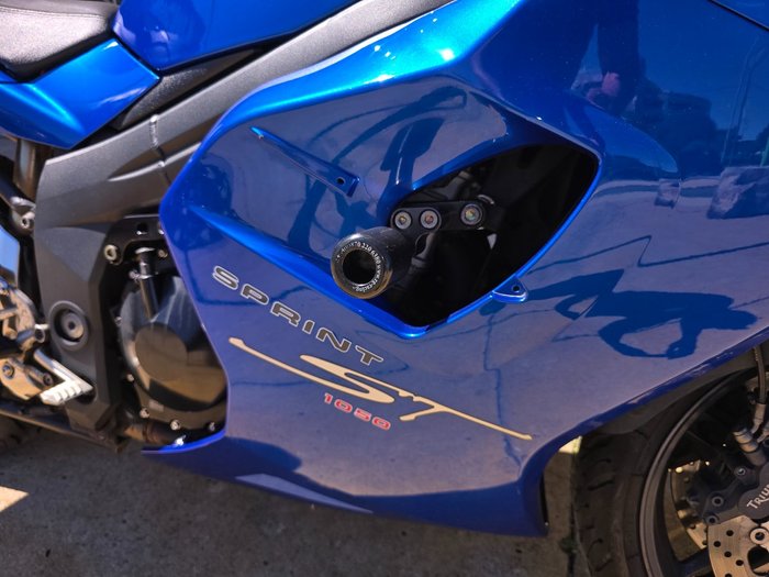 2007 Triumph SPRINT ST Blue